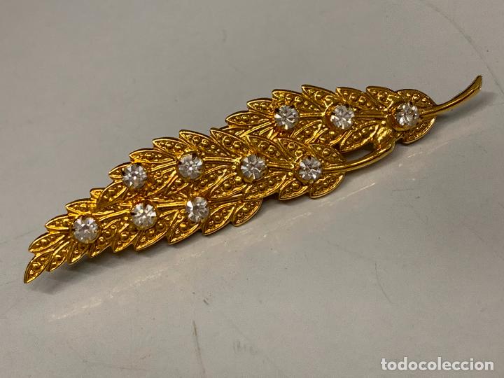 Joyeria: Bonito broche tipo azabache, mide aprox 7,5cms de largo - Foto 1