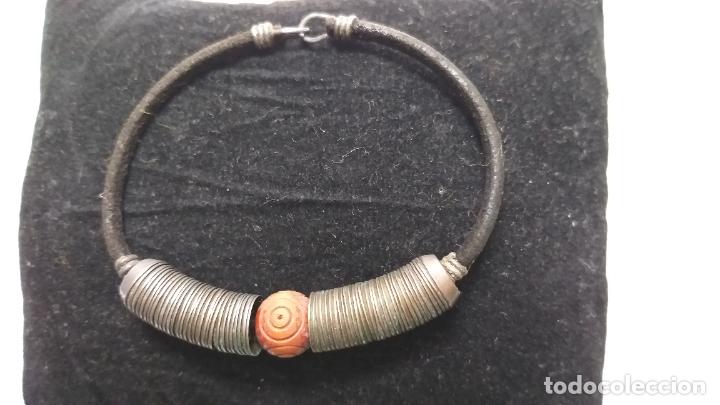 Joyeria: Pulsera diversos elementos. Metal, cord&oacute;n y piedra - Foto 3
