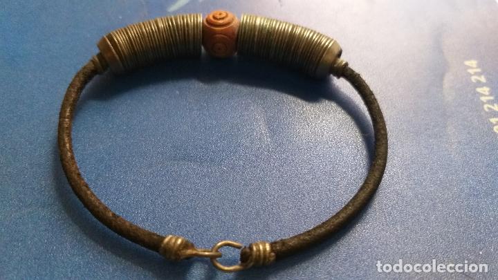 Joyeria: Pulsera diversos elementos. Metal, cord&oacute;n y piedra - Foto 7
