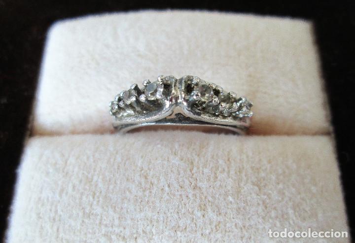 Joyeria: ANILLO DE PLATA MACIZA CON CIRCONITAS - Foto 1