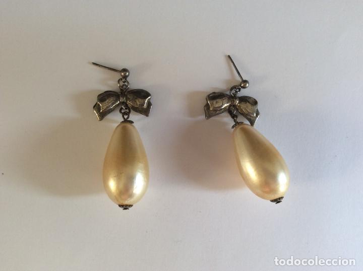 Gioielleria: Par de pendientes vintage con perlas