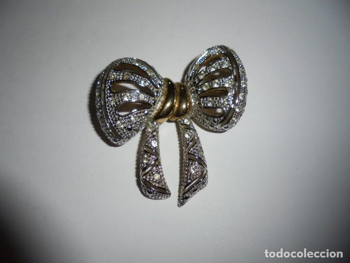 Joyeria: BONITO BROCHE EN FORMA DE LAZO - Foto 1