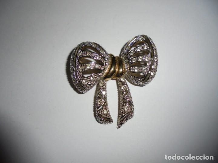 Joyeria: BONITO BROCHE EN FORMA DE LAZO - Foto 2
