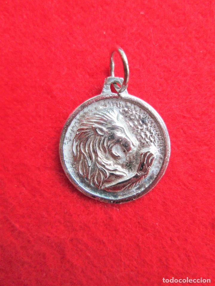 Joyeria: MEDALLA EN PLATA. - PLACA DEL HOROSCOPO - LEO. - Foto 1
