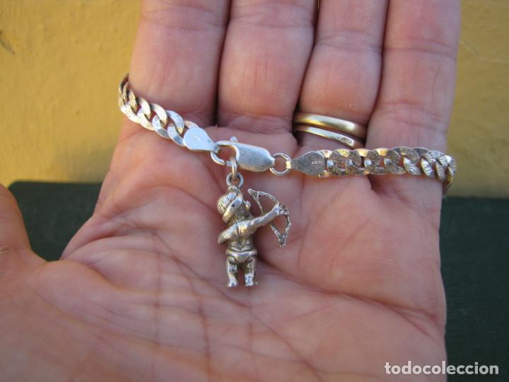Gioielleria: 11.- Pulsera italiana de plata contrastada con cupido del amor. 70&acute;s