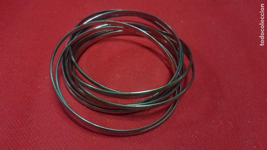 Joaillerie: PULSERA MET&Aacute;LICA - PULSERA COMPUESTA POR 9 PULSERAS DE BISUTERIA