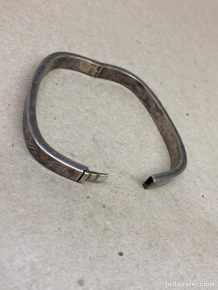 Joyeria: Pulsera de plata r&iacute;gida cierre caj&oacute;n siglo XIX - Foto 2