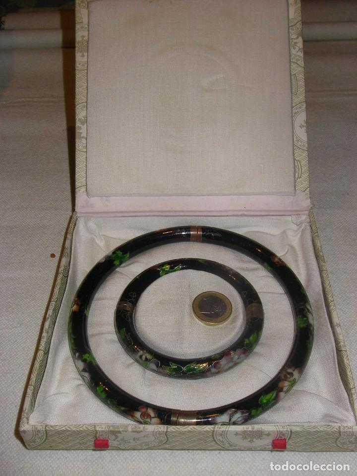 Joalharia: Gargantilla y pulsera chinas con esmaltes cloissone, de segunda mano.