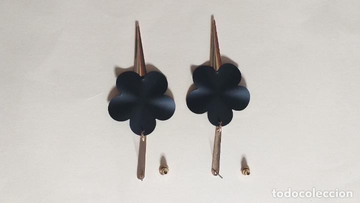 Joyeria: PENDIENTES ALARGADOS. FLOR. DORADO Y NEGRO - Foto 6