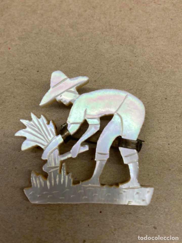 Joaillerie: Broche n&aacute;car antiguo siglo XIX tallado a mano/B59