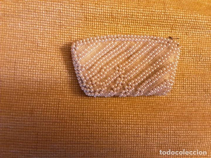 Joyeria: Antiguo monedero de perlas de imitaci&oacute;n - Foto 2