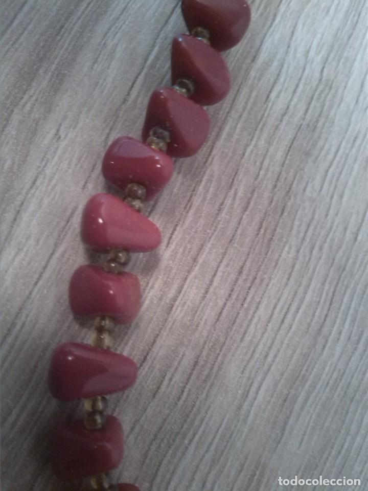 Joalharia: Collar de piedras de jaspe rojo. Medida: 50 cm
