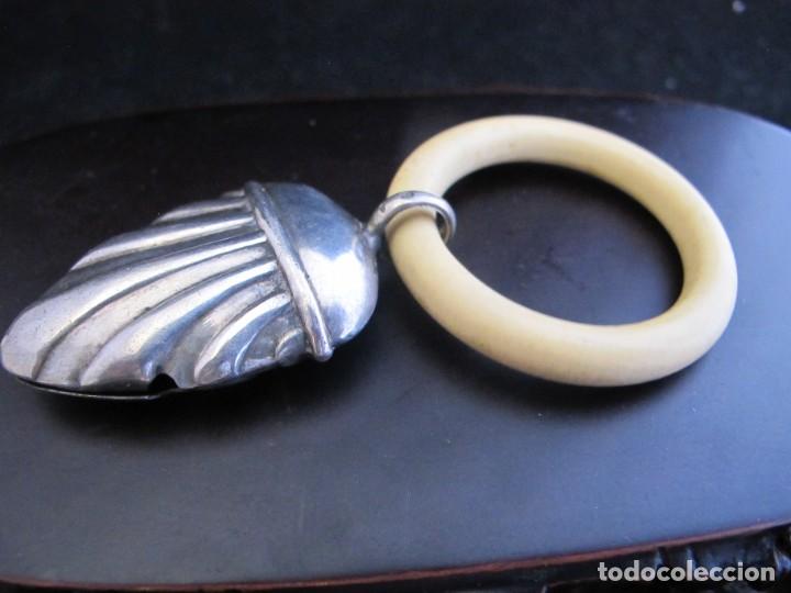 Joyeria: Antiguo sonajero de plata y hueso - Foto 1
