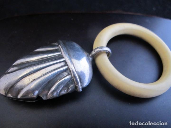 Joyeria: Antiguo sonajero de plata y hueso - Foto 3