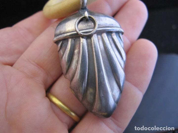 Joyeria: Antiguo sonajero de plata y hueso - Foto 6