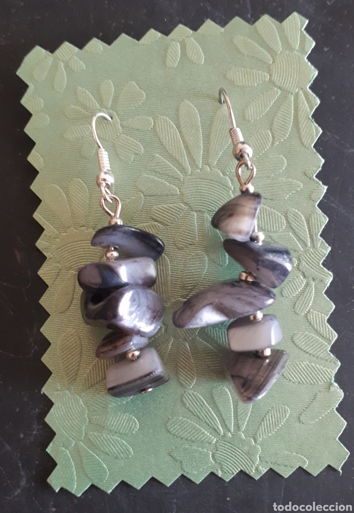 Gioielleria: Pendientes piedra Colecci&oacute;n T&oacute;tem de Janil montaje artesanal gris
