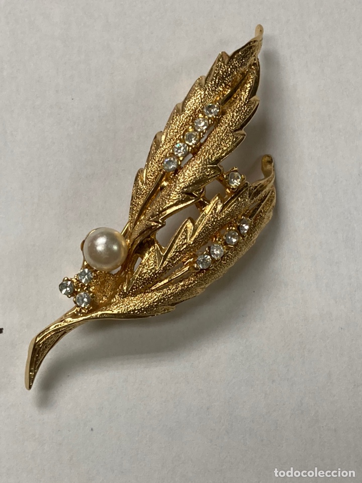 Joalharia: Broche bisuter&iacute;a doradlos forma hoja nuevos /B153