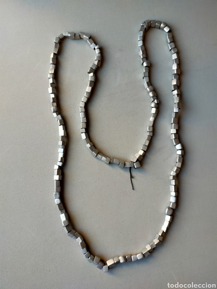 Joalharia: COLLAR DE CUENTAS METALICAS EN GRIS ACERO.