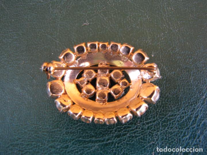 Joyeria: 19.- Broche esmeraldinas, perlas y circonitas - Foto 2