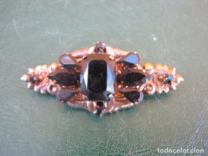 Joyeria: 19.- Broche cristal negro y lat&oacute;n - Foto 1