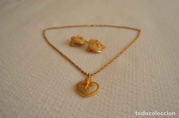 Joyeria: Conjunto de collar y pendientes dorados en forma de coraz&oacute;n - Foto 2