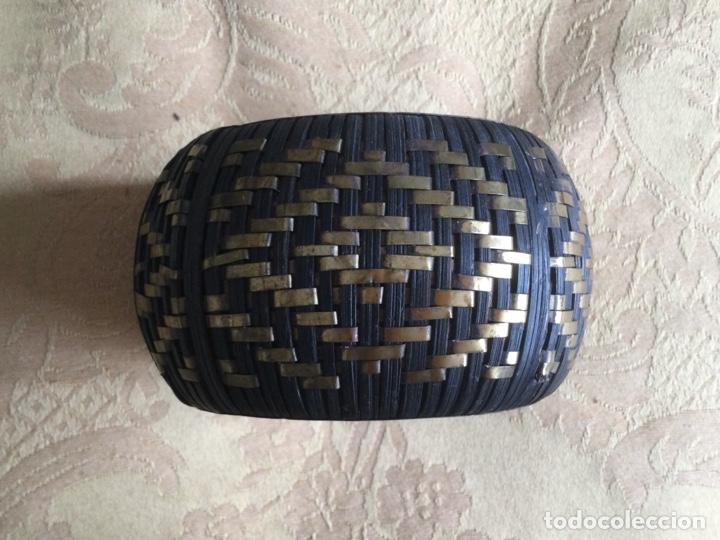 Joyeria: PULSERA BRAZALETE DE LAT&Oacute;N CON TRENZADO