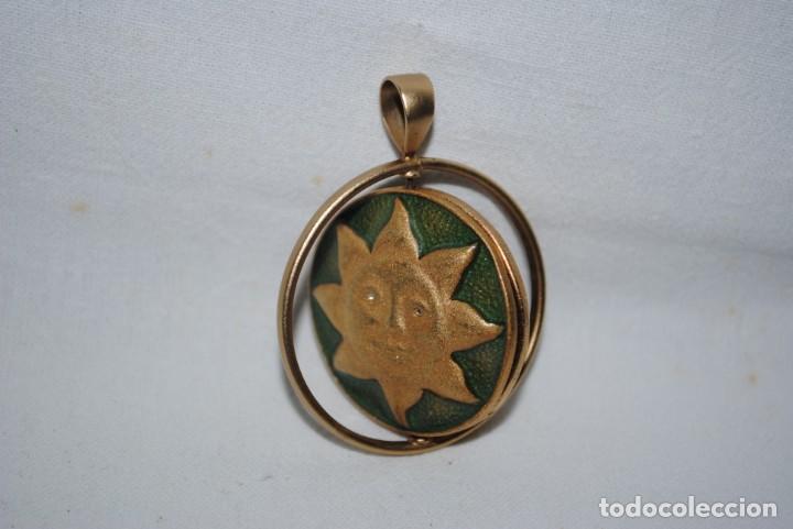 Joyeria: MODERNO COLGANTE DE DOS CARAS . - Foto 4