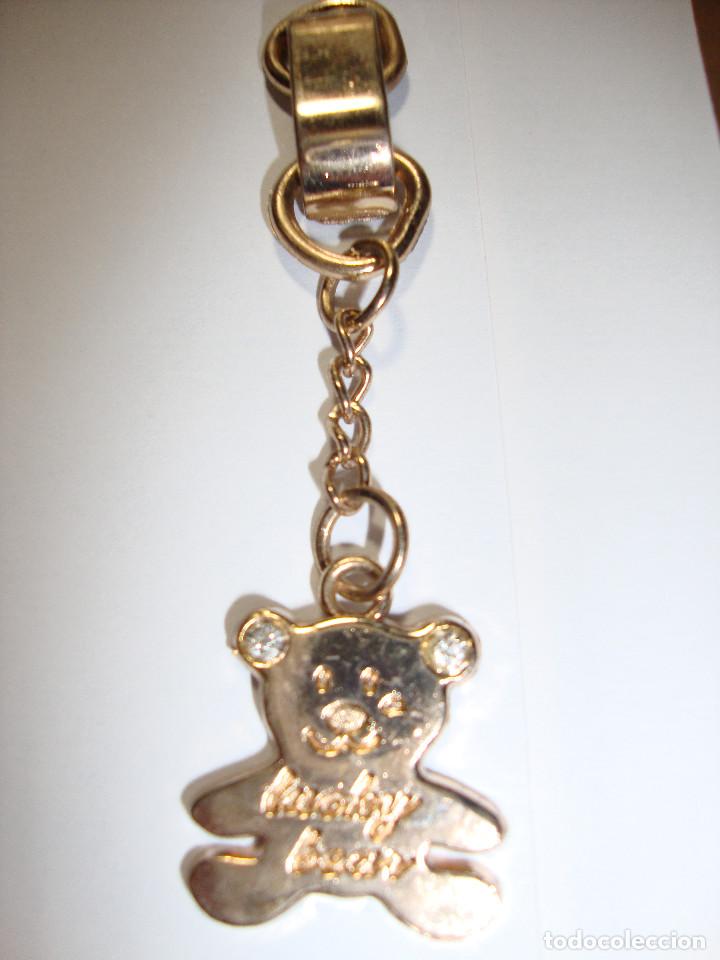 Joyeria: ANTIGUO COLGANTE OSITO EN BRONCE CON DOS BRILLANTITOS EN LAS OREJAS PERFECTO ESTADO