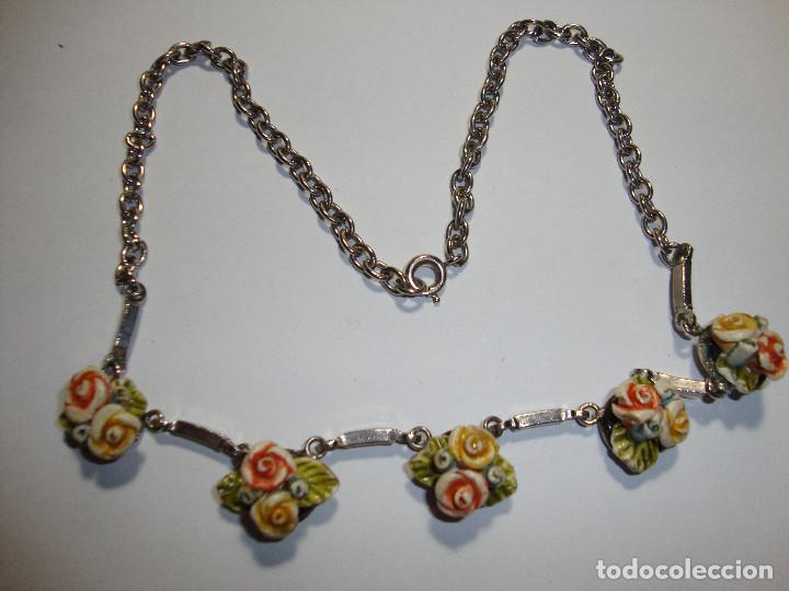 Joalharia: ANTIGUO COLLAR PLATEADO CON FLORES BUEN ESTADO