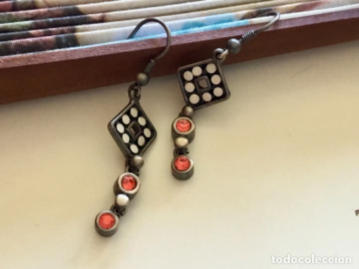 Joyeria: PENDIENTES EN PLATA VIEJA CON CRISTAL OPALINA Y CORAL - Foto 3