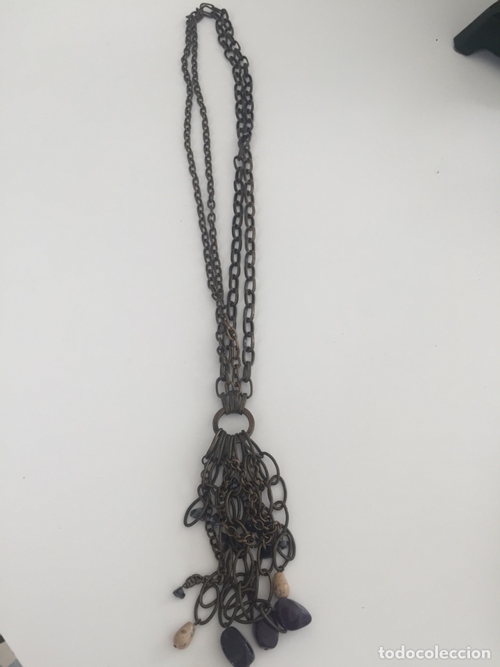 Joalharia: Actual collar de cadenas rematado con piedras