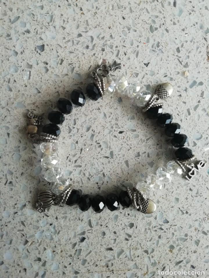 Joyeria: Pulsera con cuentas de cristal y metal - Foto 2