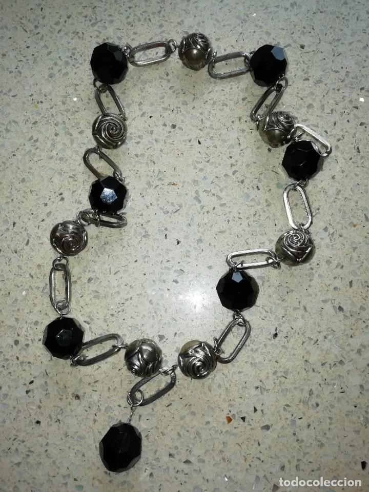 Joalharia: Colgante vintage metal y resina
