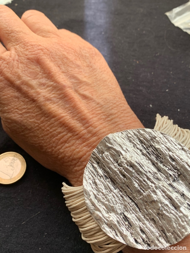 Joyeria: Pulsera blanca y plateada - Foto 4