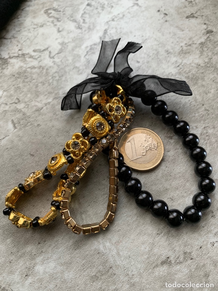 Joyeria: Pulsera triple negra y dorada - Foto 1