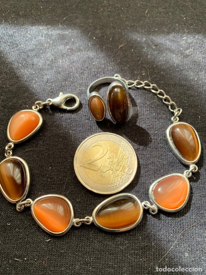 Joyeria: Pulsera y anillo plateado y marron - Foto 1