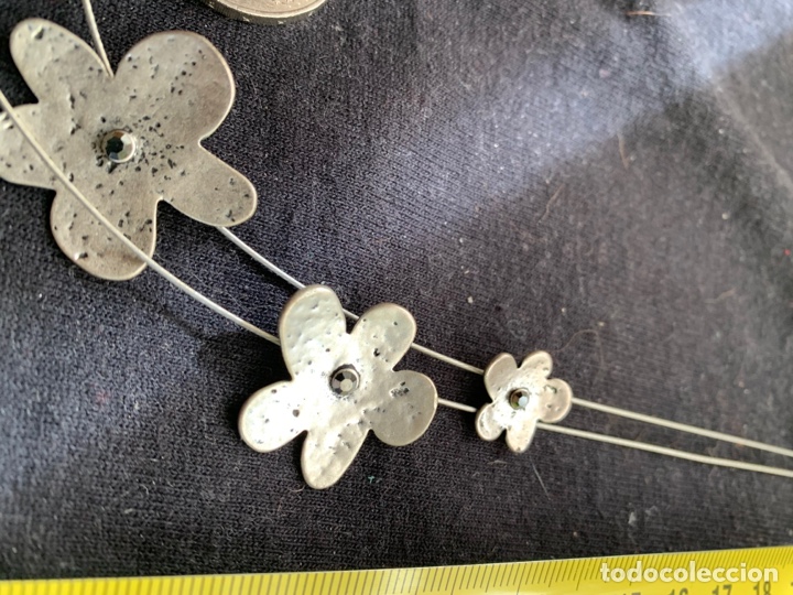 Joyeria: Collar dos filas de flores en plateado mate - Foto 3
