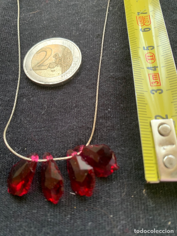 Joyeria: Gargantilla con piedras burdeos y cadena plateada - Foto 1