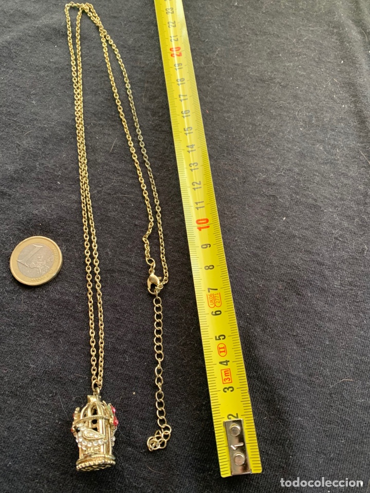 Joyeria: Cadena dorada con jaula con p&aacute;jaros y flores - Foto 1