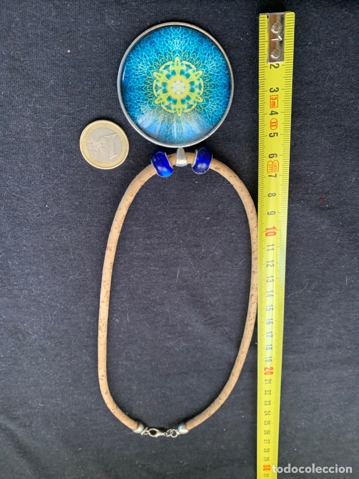 Joyeria: Colgante azul turquesa en cord&oacute;n beige - Foto 1