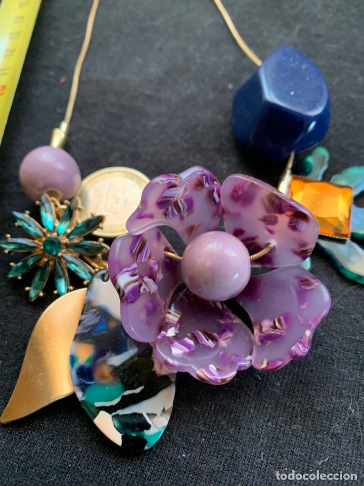Joyeria: Gargantilla con flores verde morado y azul - Foto 2