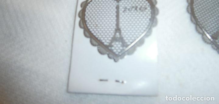 Joyeria: pendientes plateados forma de corazon con la torre eiffel - Foto 2