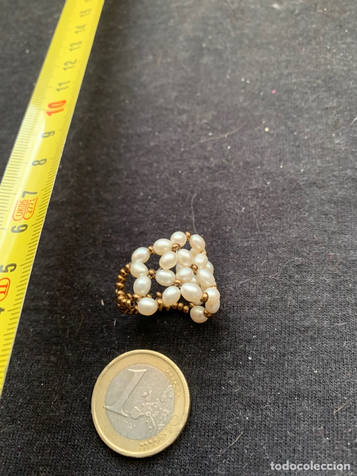 Joyeria: Sortija de perlitas y cuentas doradas elastica - Foto 1