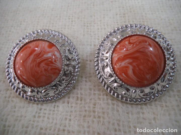 Joyeria: PENDIENTES - BOT&Oacute;N ( CORAL ) PLATEADO - Foto 1