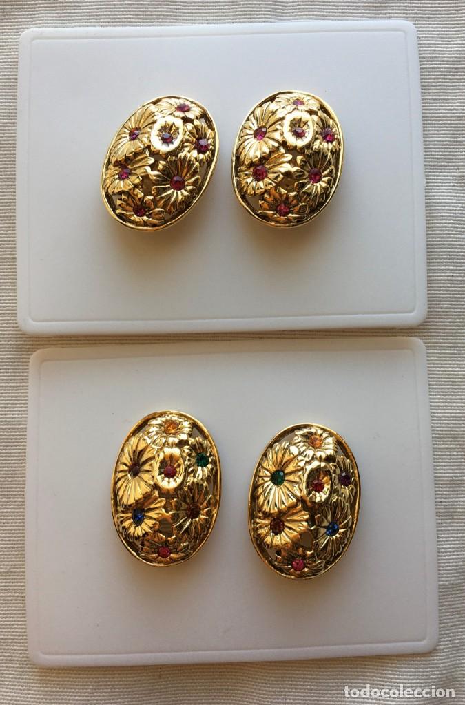 Joyeria: LOTE 2 PARES DE PENDIENTES DE CLIP CON PEDRER&Iacute;A A&Ntilde;OS 80. A ESTRENAR