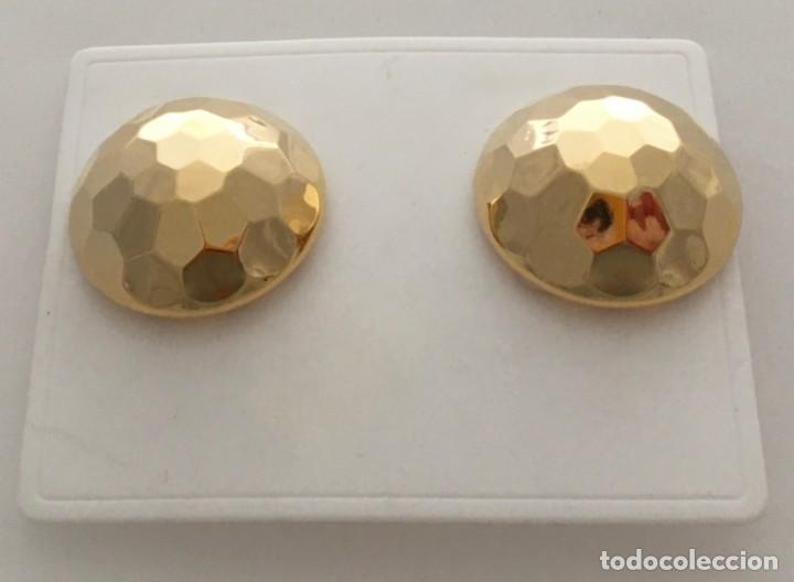 Joyeria: Pendientes dorados de clip. Bisuter&iacute;a a&ntilde;os 80 a estrenar
