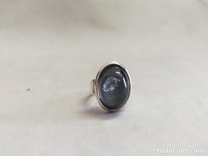 Joyeria: SORTIJA O ANILLO DE METAL Y CRISTAL. - Foto 1