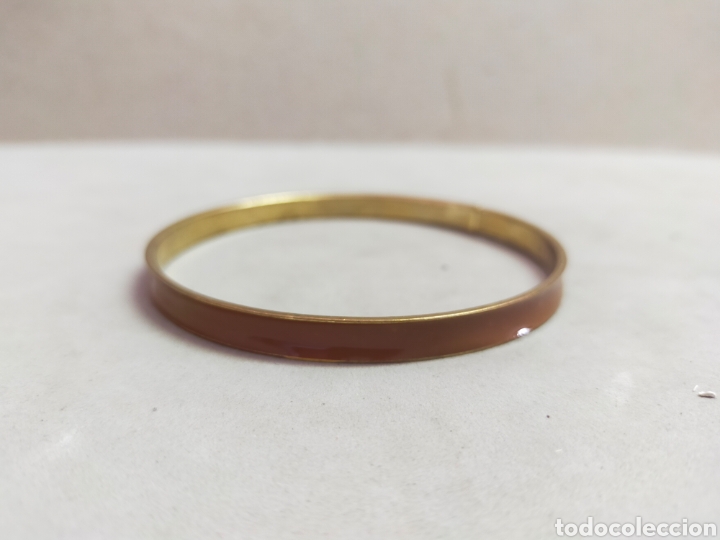 Joyeria: PULSERA RIGIDA DE METAL DORADO Y ESMALTE. - Foto 2