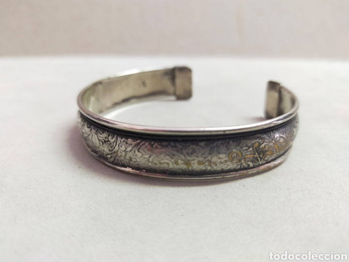 Joyeria: PULSERA RIGIDA DE METAL PLATEADO - Foto 6
