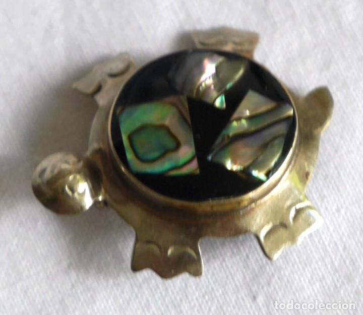 Joyeria: Broche de alpaca y n&aacute;car, forma de tortuga - Foto 3